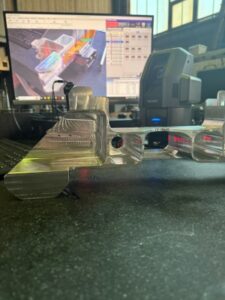 MaschinenbauCNCTechnikZimmer-Qualitaetskontrolle-300×400